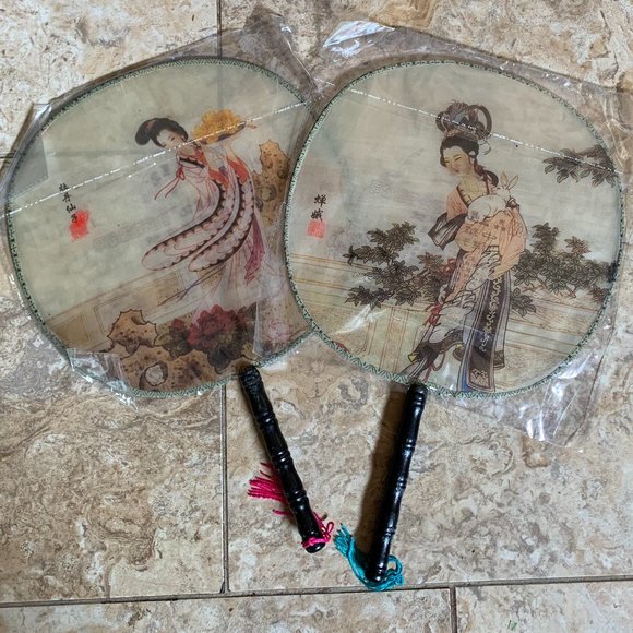 Chinese "Court" Fans - Picture 1 of 6